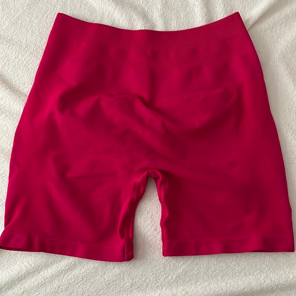 Alphalete- Amplify shorts- Never worn